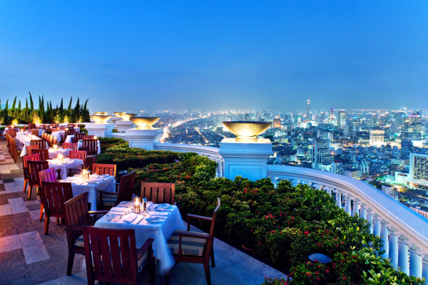Rooftop Bars em Bangkok: Descubra a Magia das Alturas